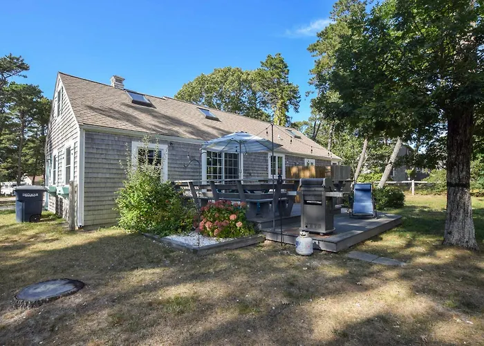 Peace And Quiet & Spacious Back Deck