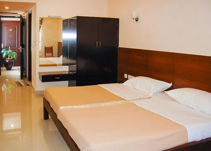 Philomena Hotel & Apartment
