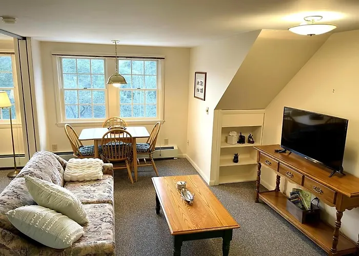 Peaceful Mtn Studio Pet-Friendly