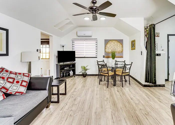 Springdale Vacation Rental ~ 9 Mi To Fayetteville!