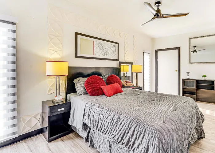 Springdale Vacation Rental ~ 9 Mi To Fayetteville!
