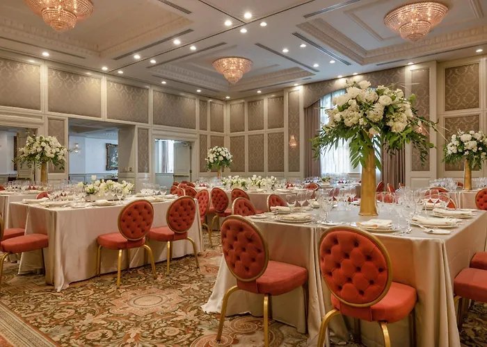 Market Pavilion Hotel