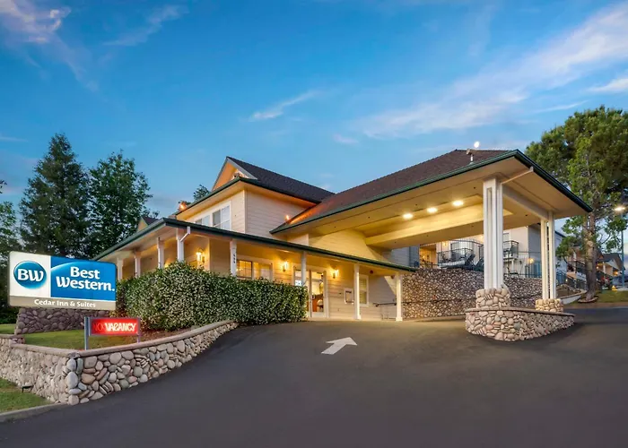 Best Western Cedar Inn & Suites