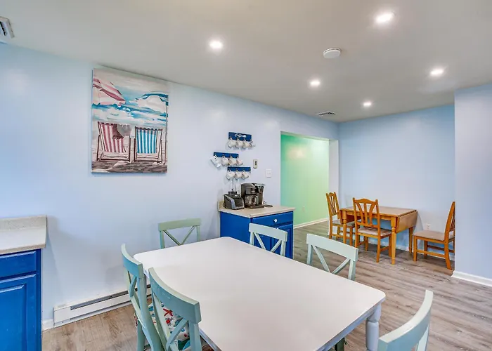 Beach House W/ Private Pool In North Wildwood
