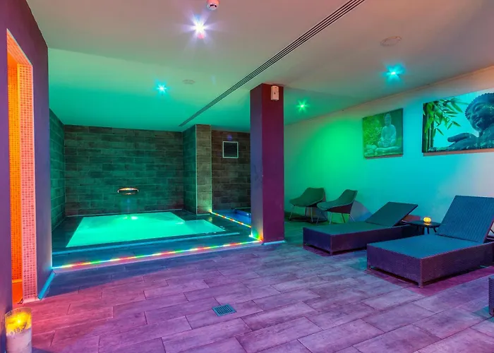 Nura Santa Ponsa & Spa
