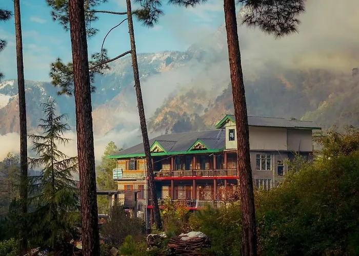 Chalo Chhalal Hotel & Cafe