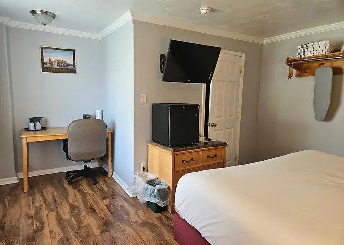 Captain'S Inn And Suites