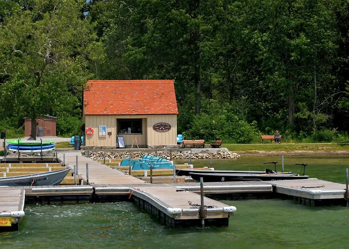 Potawatomi Inn & Cabins