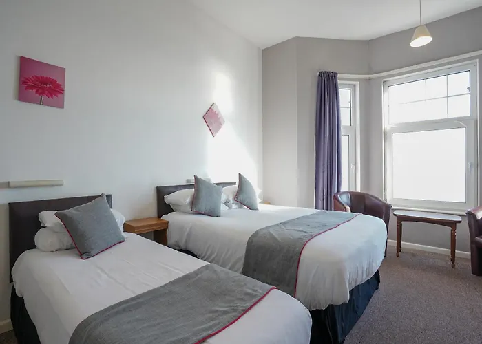 Oyo Shanklin Beach Hotel