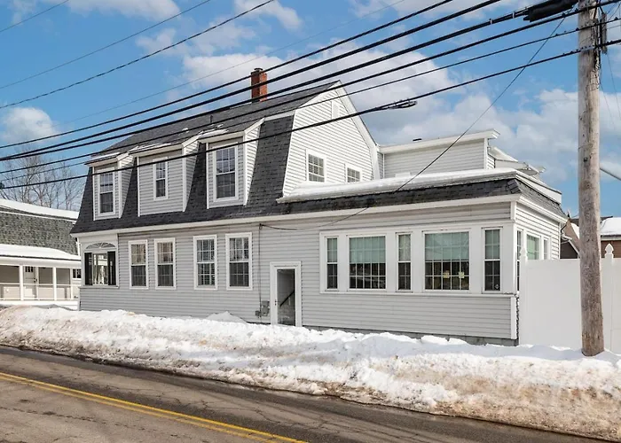 Reel Em Inn - Old Orchard Beach House