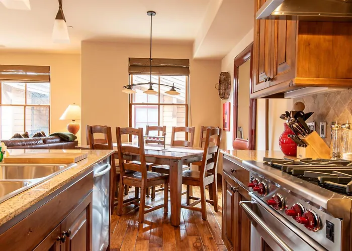 Skiview Townhome 1C