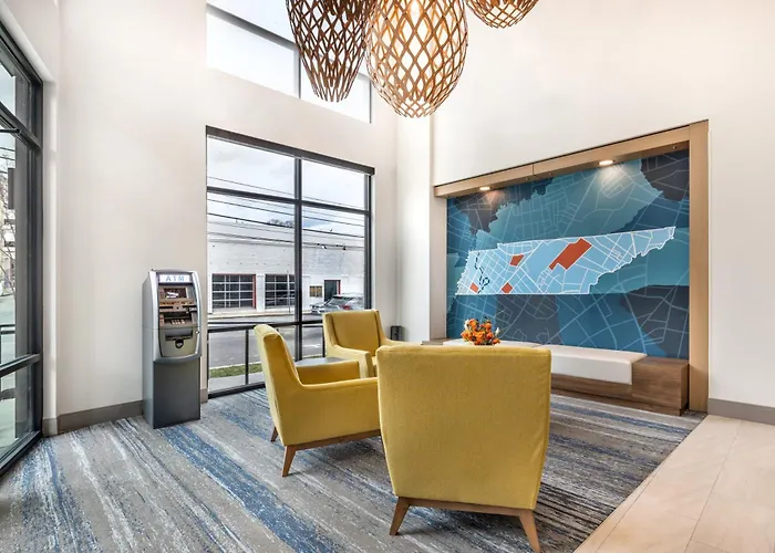 Holiday Inn Express & Suites Nashville West End - Univ Area By Ihg