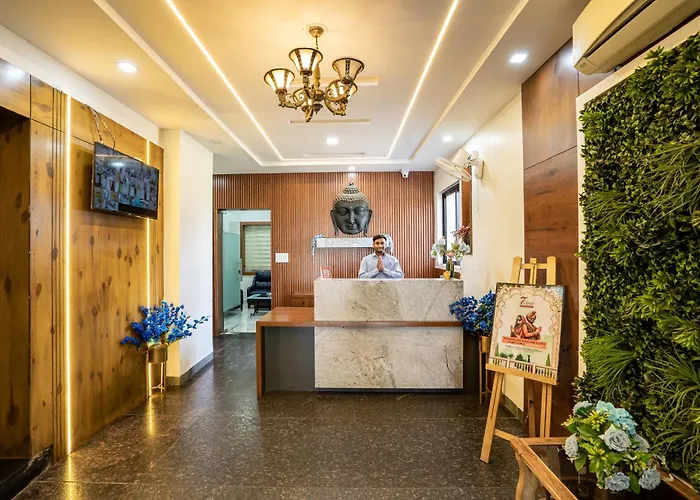 7Th Cloud Club & Resort
