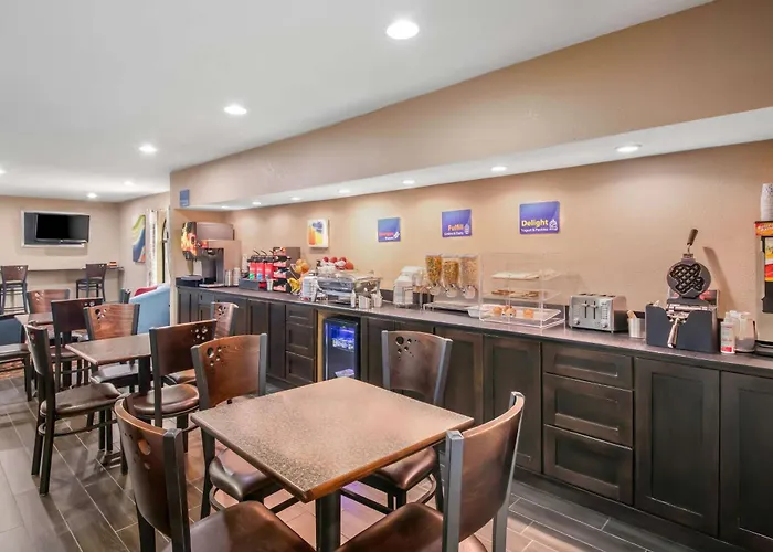 Best Western Cedar Inn