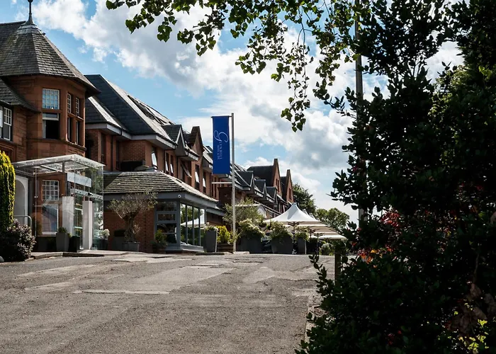 Glynhill Hotel & Spa Near Glasgow Airport