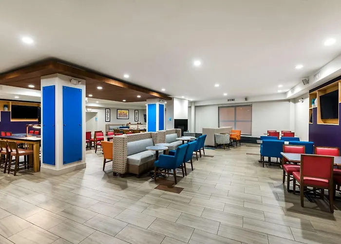 Country Inn & Suites By Radisson, Downtown Albany New York