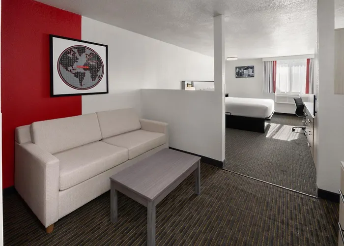 Sylo Hotel Denver Airport, A Ramada By Wyndham