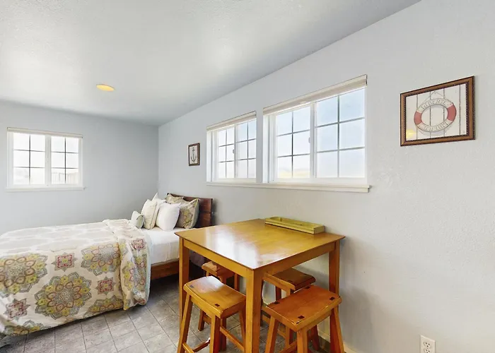 Seascape Home & Cottage