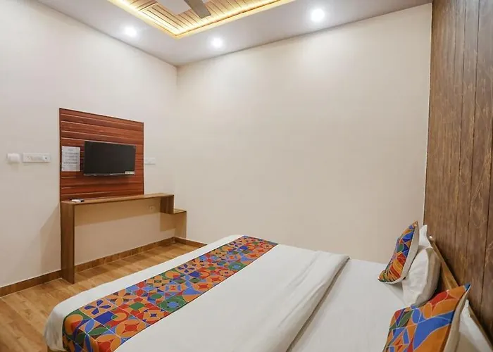 Hotel Moongaze Inn