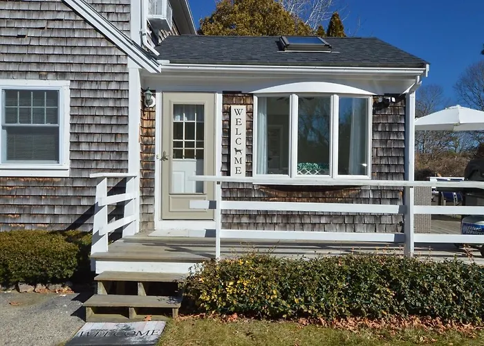 Pet Friendly Cape Cod Home Near Beaches & Golf!
