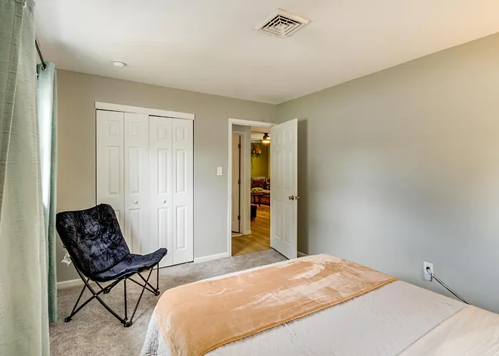 Near Dog Beach: Somers Point Escape W/ Large Yard!