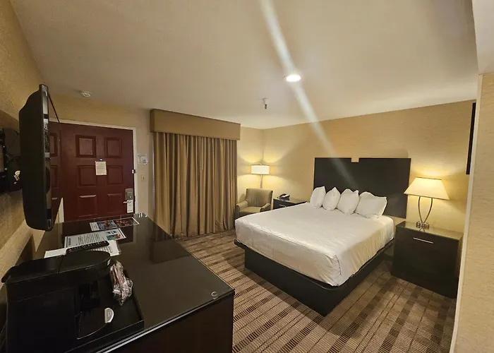 Best Western Pasadena Royale Inn&Suites