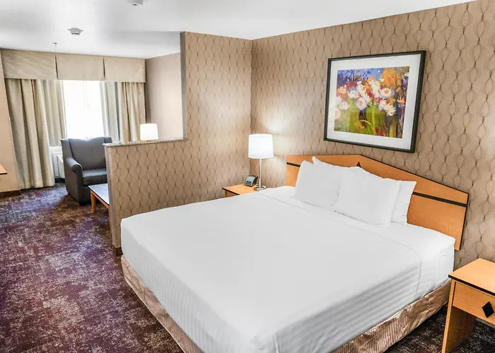 Crystal Inn Hotel & Suites - West Valley City