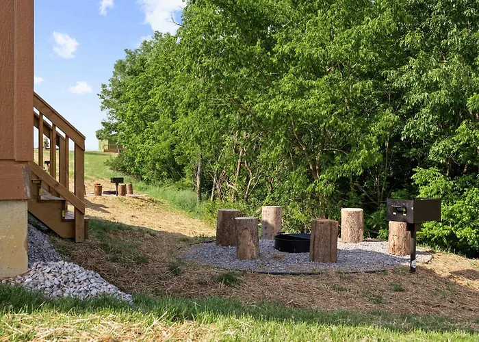 The Lodges At Eden Reserve - Pet Friendly Cabins Near Ark