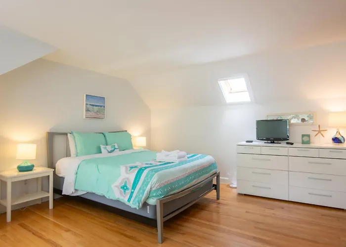 Charming Updated Home In Chatham