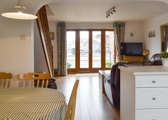 Moon River Cottage Whitby