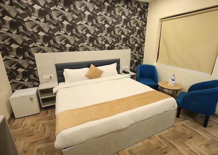 Hotel Mandakini Royale