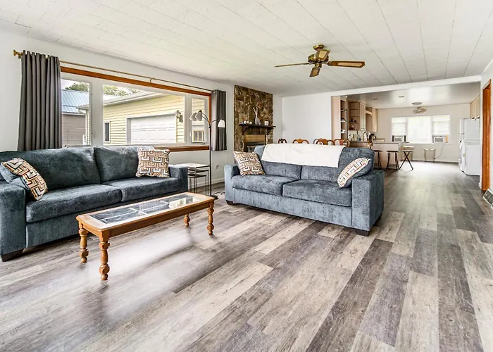 Waterfront Chautauqua Lake Home W/ Deck & Grill!