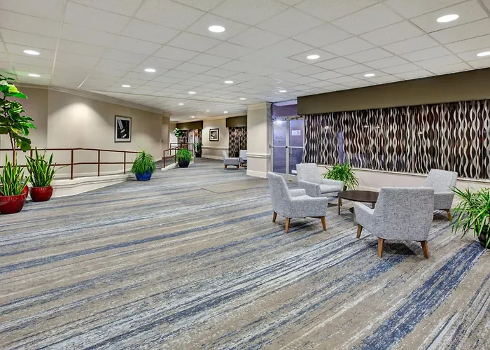 Holiday Inn Express Nashville-Downtown - Broadway By Ihg