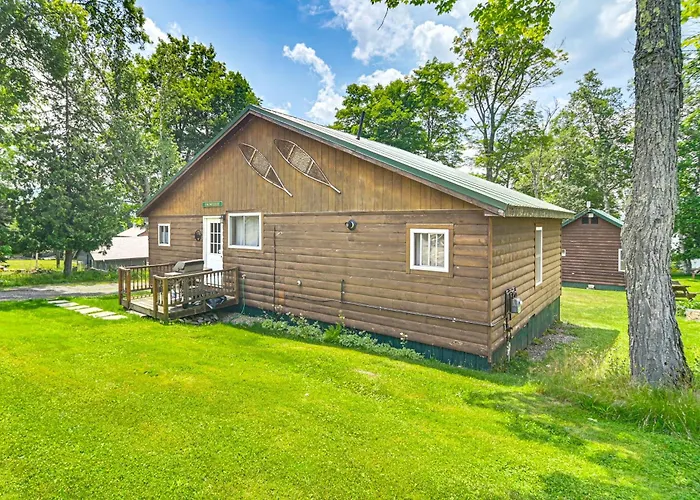 Rustic Cabin Retreat On Rangeley Lake!