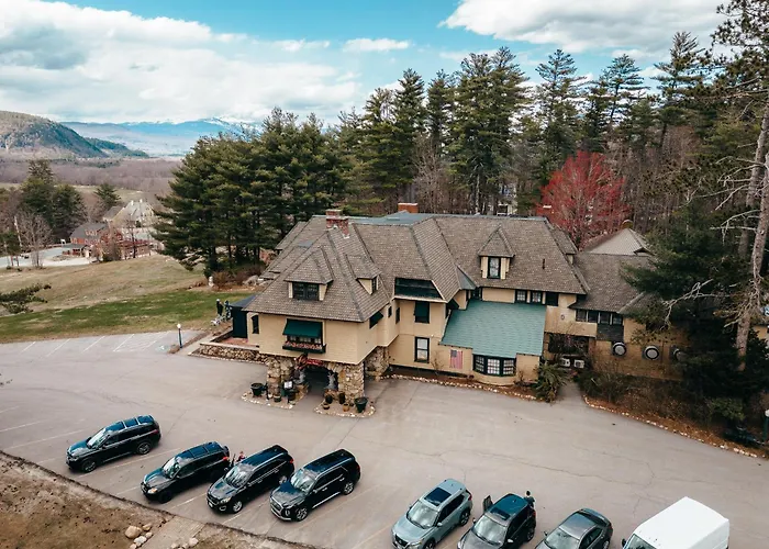 Stonehurst Manor Breakfast & Dinner Included