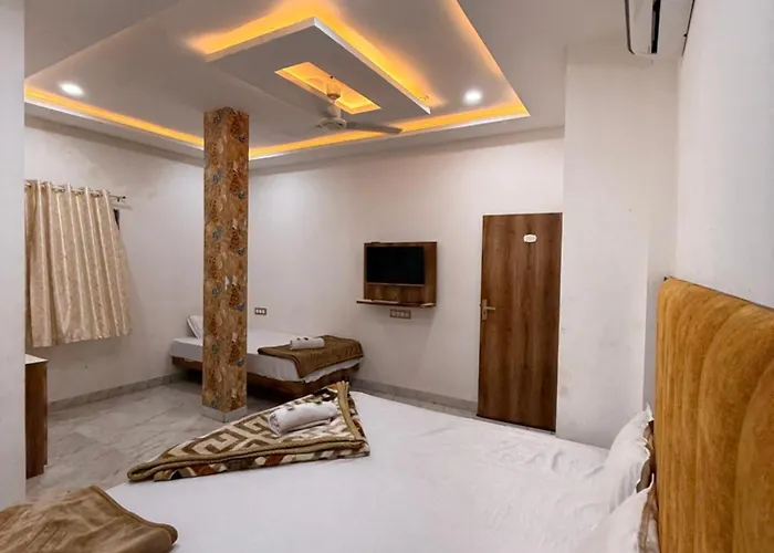 Hotel Tathaastu Palace