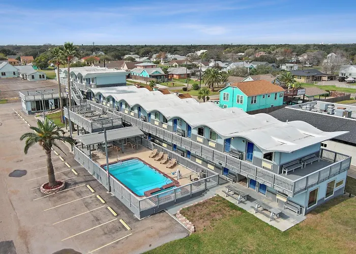Blue Wave Inn
