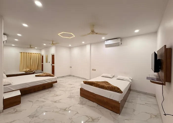 Hotel Tathaastu Palace