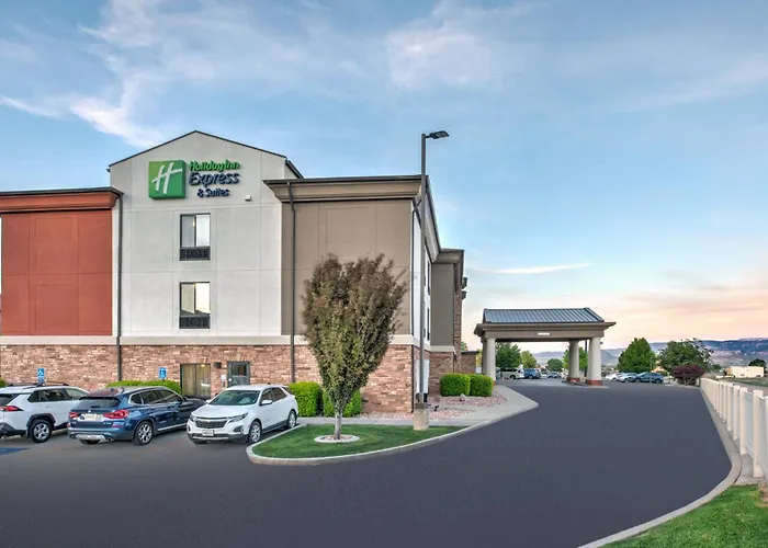 Holiday Inn Express & Suites Richfield By Ihg
