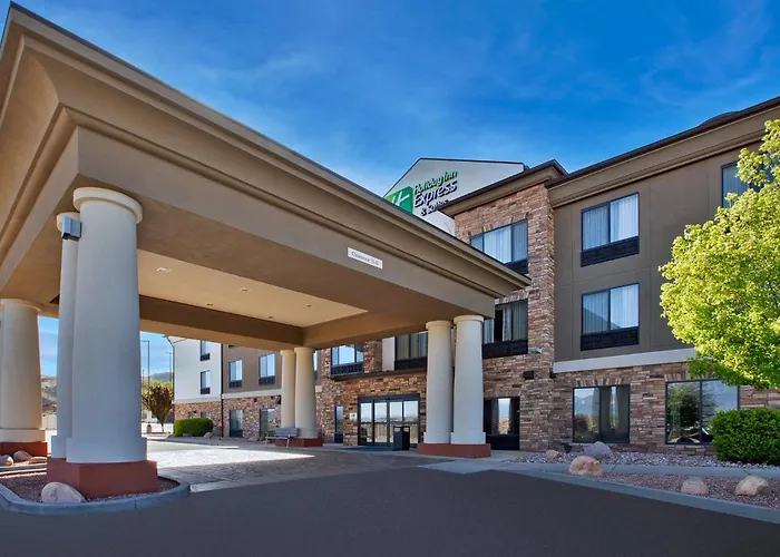 Holiday Inn Express & Suites Richfield By Ihg