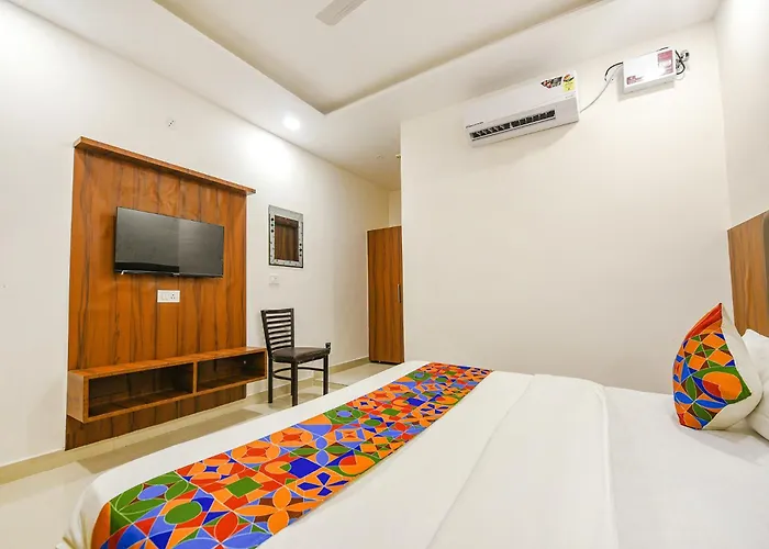 Solace Inn With Lift Near Golden Temple