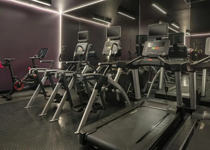 Moxy Oakland Uptown