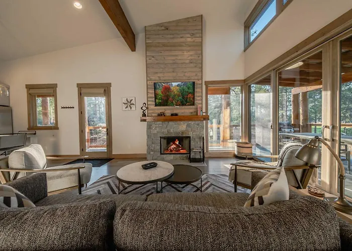 Wilderness Club Cabin - Sleeps 7