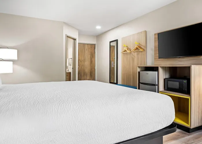 Days Inn By Wyndham Billings