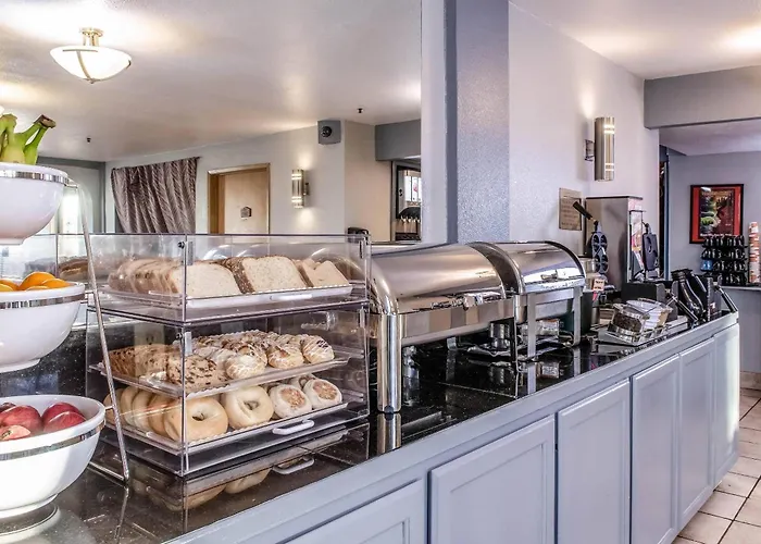Clarion Hotel By Humboldt Bay