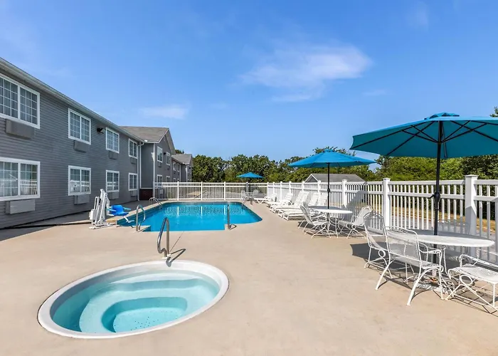 Days Inn By Wyndham Mountain Home