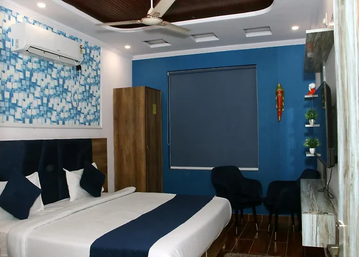 Red Leaf Hotels