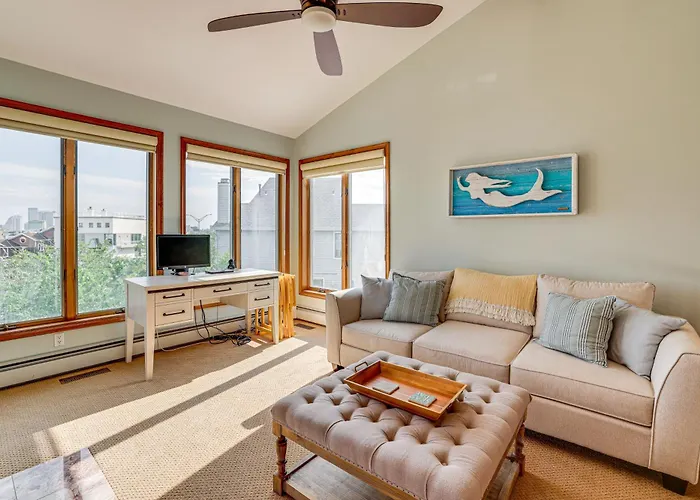1 Block To Inlet Beach: Brigantine Family Home