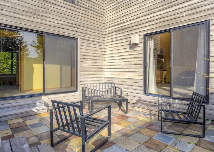 Riverview - Private Hot Tub - Sleeps 12