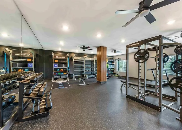 Cozy 1B1B With Pool, Parking, Wifi, Gym 30Mnts From Austin